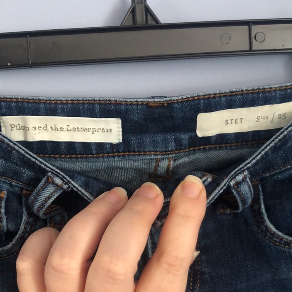 ⭕️ PRICE FIRM Anthropologie Size 25 Pilcro Blue Distressed Stet Skinny Jeans - Picture 3 of 6